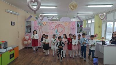 ПРАЗНИКА НА МАМА В ТРЕТА ВЪЗРАСТОВА ГРУПА 2