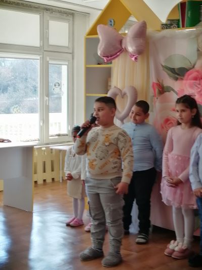 ЧЕСТИТ ПРАЗНИК МИЛА МАМО - ЧЕТВЪРТА ВЪЗРАСТОВА ГРУПА 5